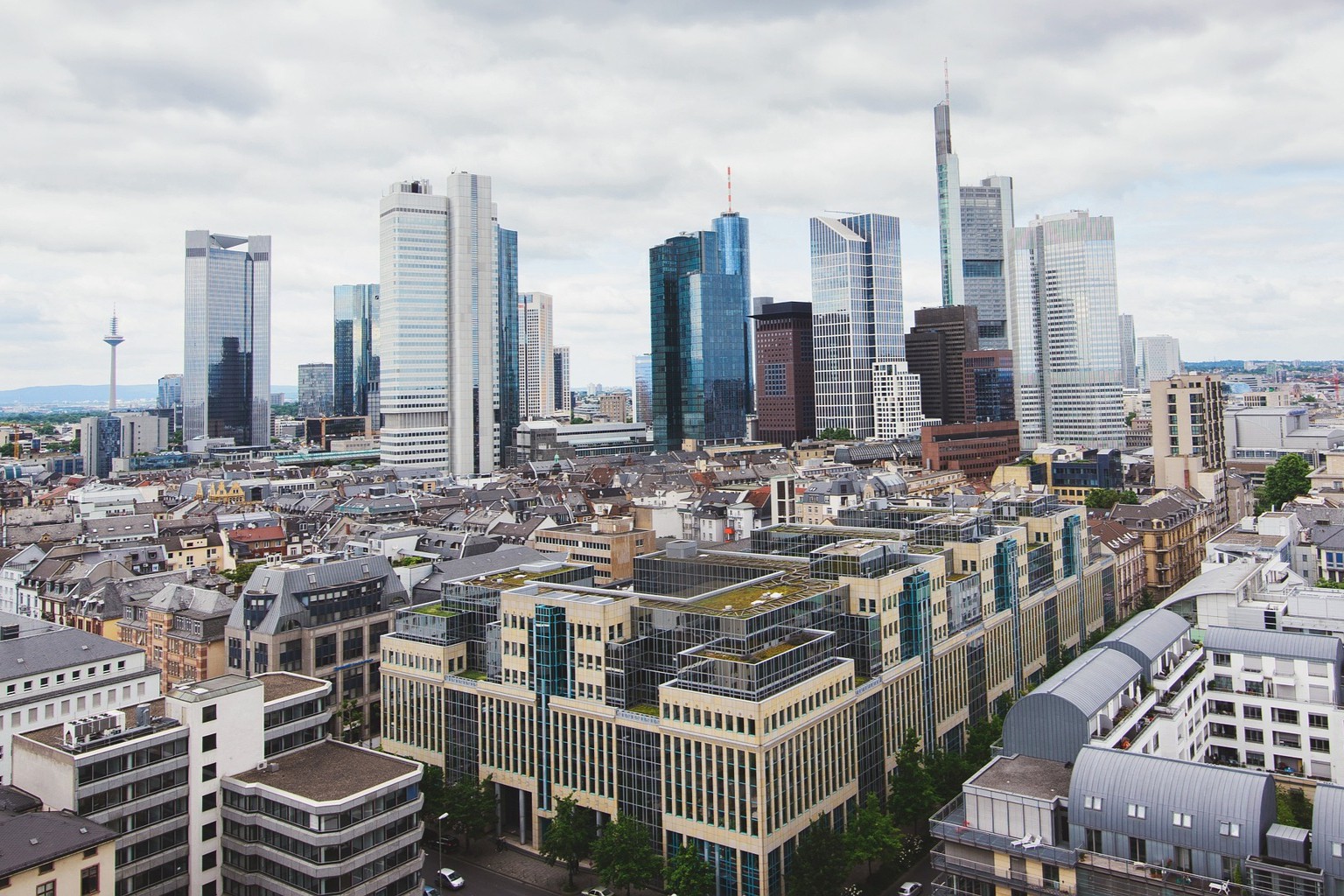 基因细胞CDMO火热，Catalent连续并购，21年业绩指引大增