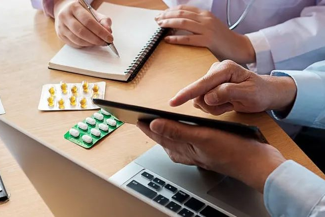 Frazier Healthcare Partners完成8.3亿美元的生命科学公共基金超额认购