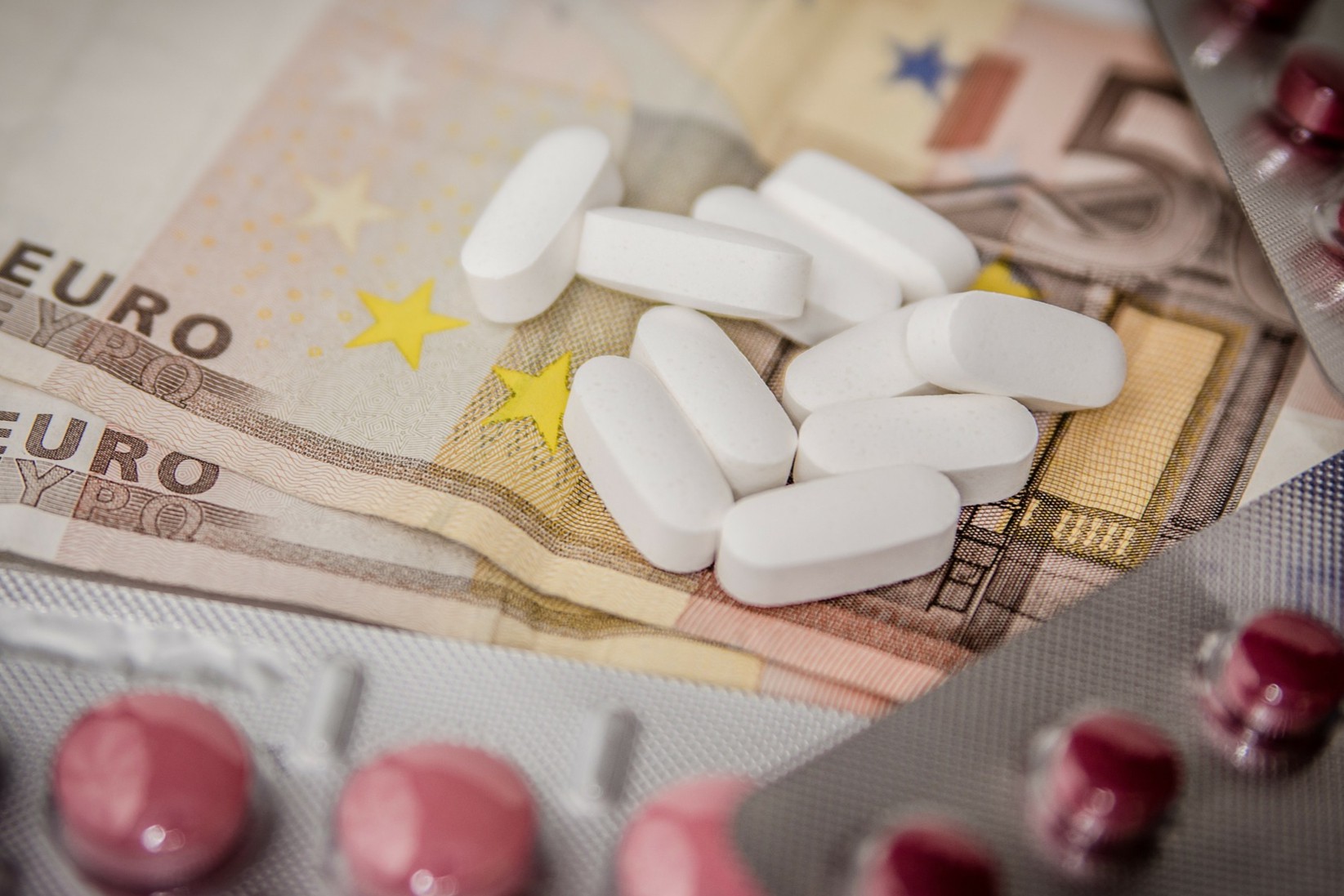 2021年国内医药投融资市场：超2千亿资金青睐！创新药强势“吸金”，湖北省异军突起