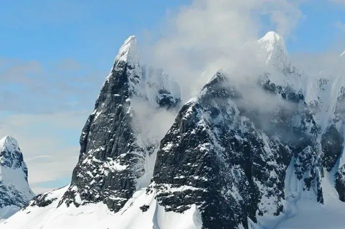 科伦药业首家报产ω-3脂肪乳注射液！肠外营养剂6亿大品种