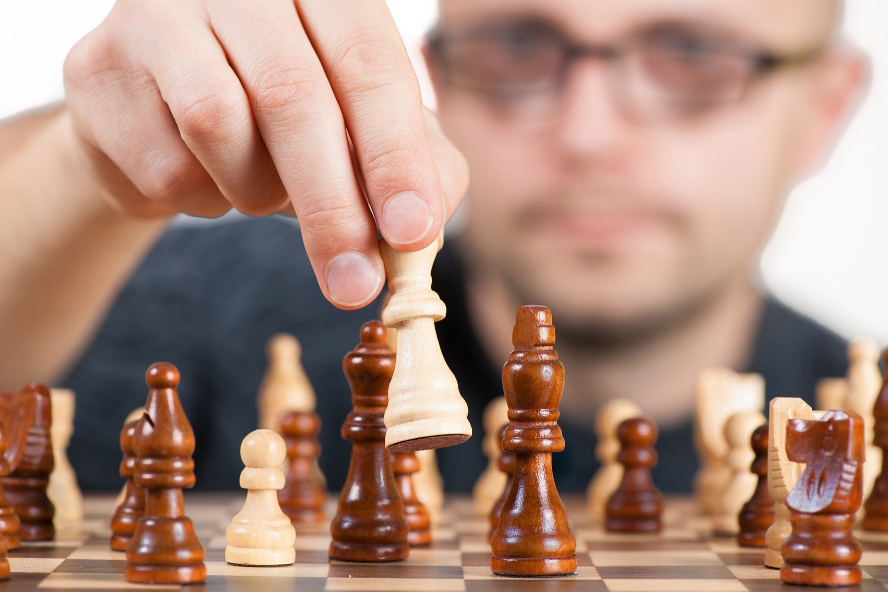 扬子江药业：同日拿下百亿舒更葡糖钠、过亿降压药奥美沙坦酯片！