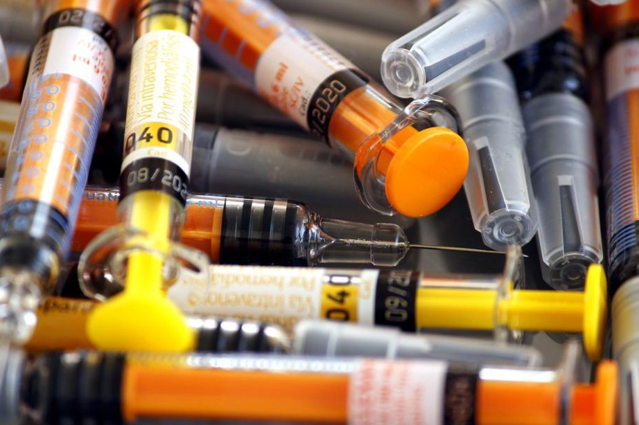 22亿麻醉剂大品种！恒瑞医药、一品生物同日过评吸入用七氟烷