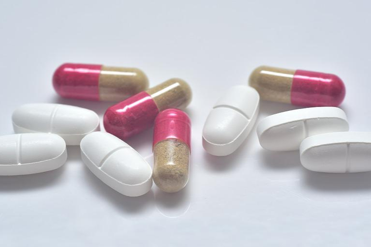 15亿头孢克肟类药物市场竞争激烈，再添3家药企同日过评