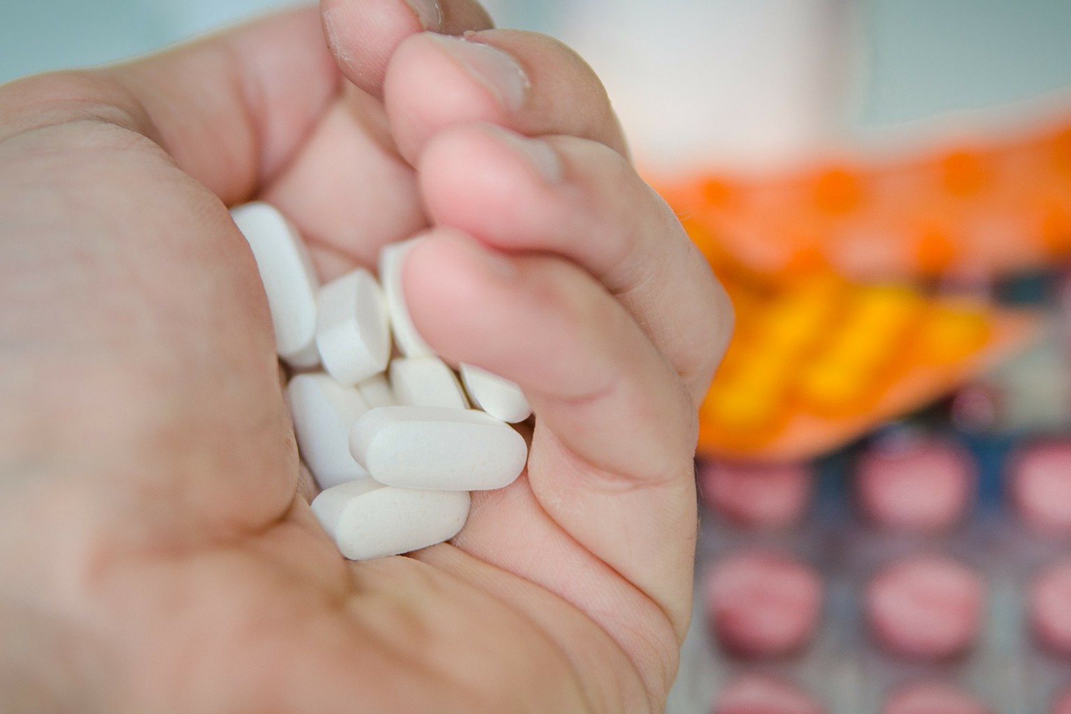 华东医药上半年营收超200亿！司美格鲁肽Ⅲ期临床已启动