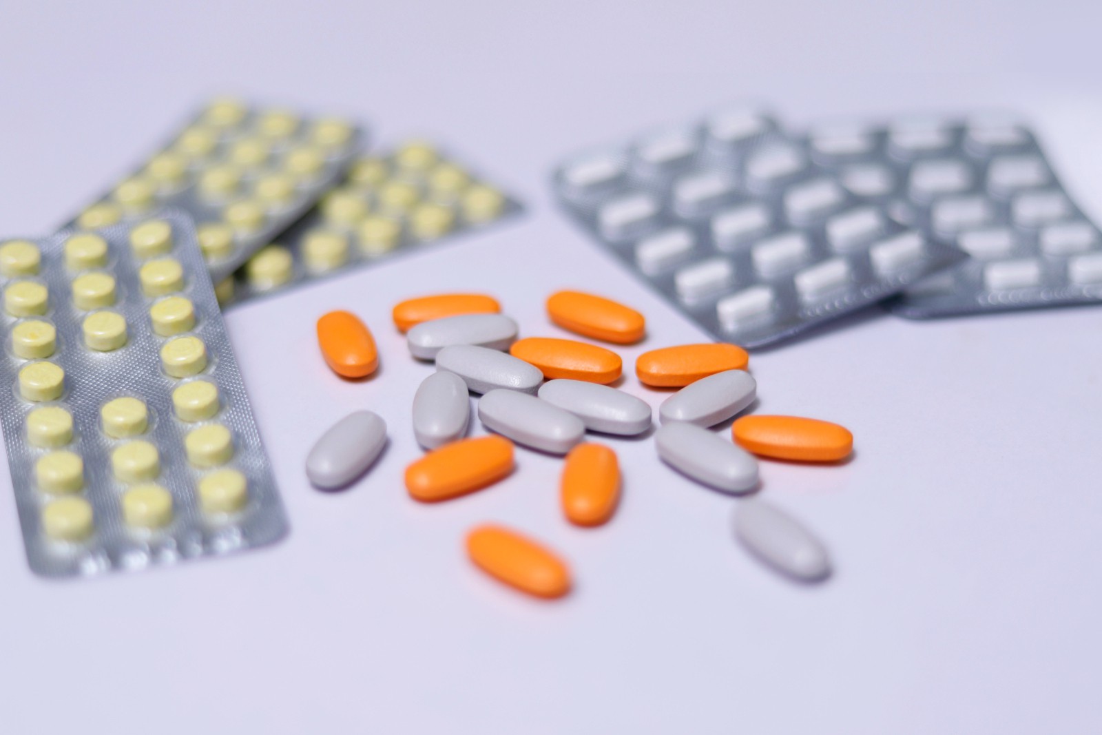 先声药业：与迈博药业就EGFR抗体达成国内独家商业化合作协议