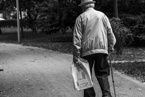 国内阿尔兹海默症新药7月上市！