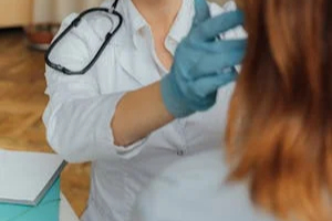 悦康药业：头孢拉定胶囊顺利过评领跑市场！