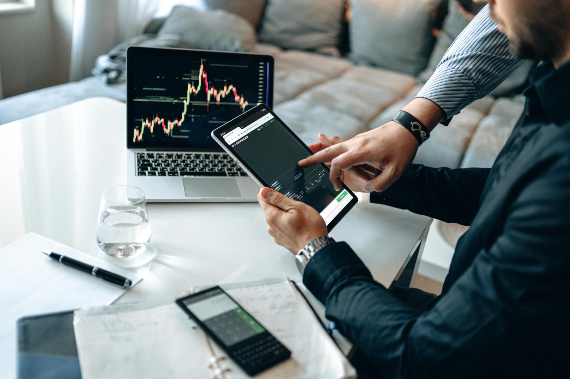 信达生物终止高额股权认购协议！股价回涨超12%