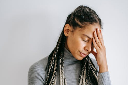 辉瑞2024财报亮眼：偏头痛新药瑞美吉泮营收破12亿，CGRP靶点市场潜力巨大