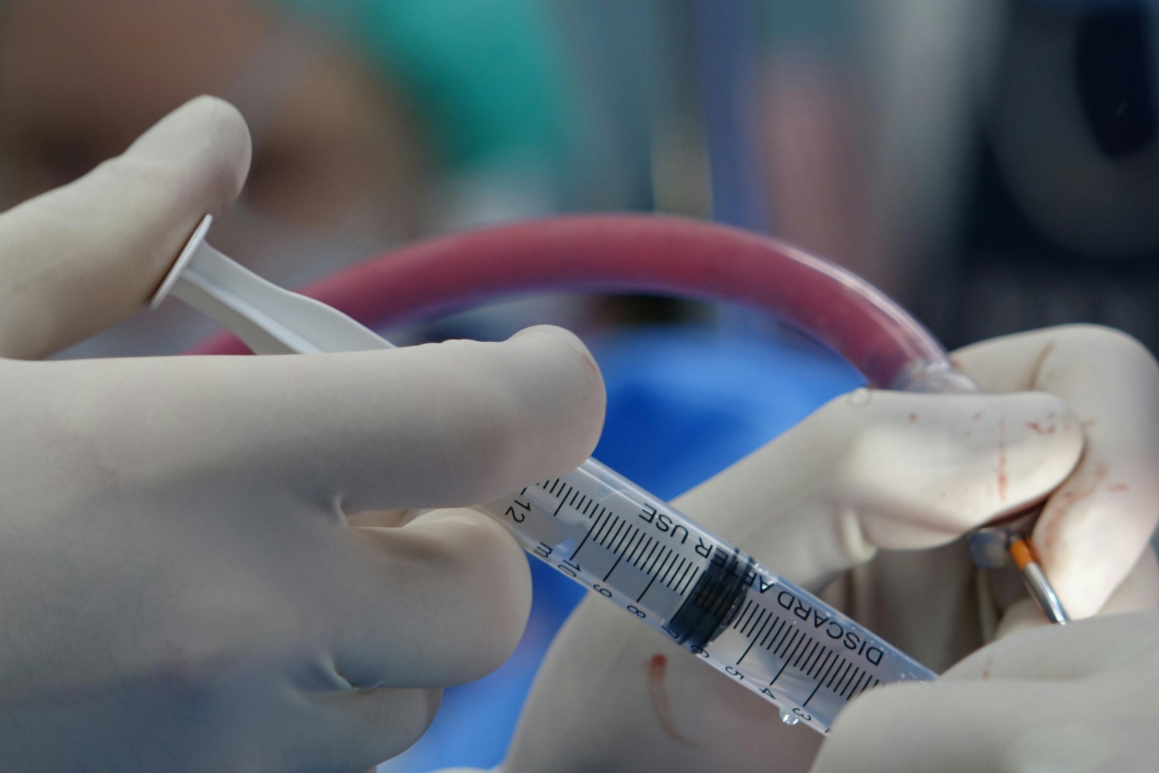 2024年局麻药物市场及竞争趋势分析：利多卡因VS达克罗宁