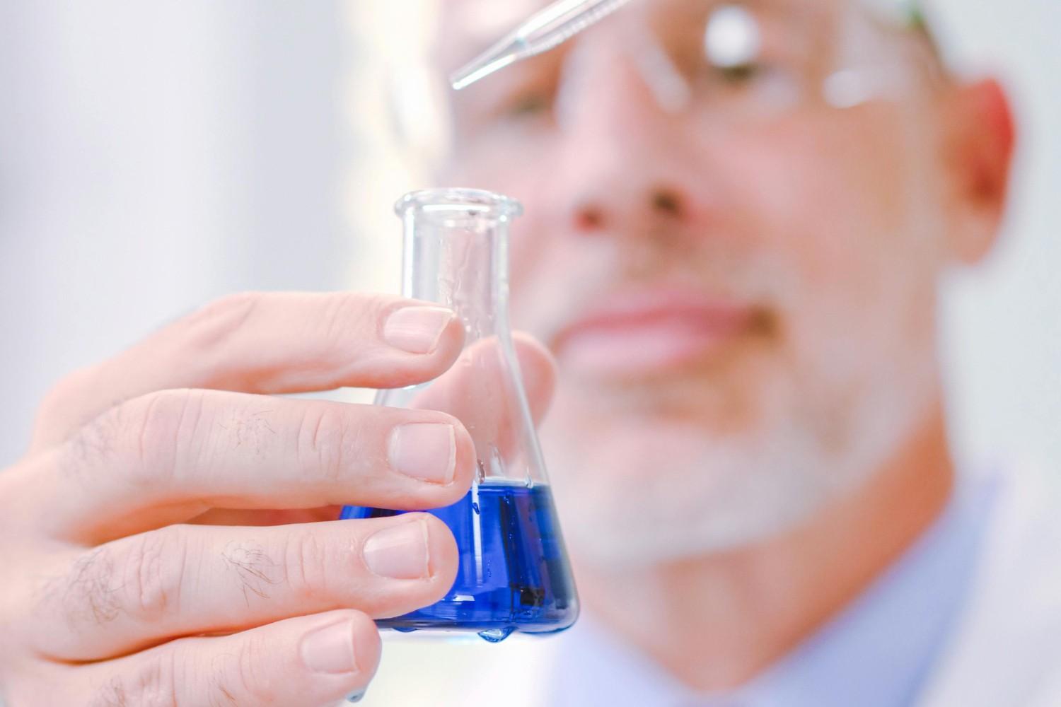 2024年自免药物IL抑制剂市场竞争格局分析：‌93亿市场，IL-17制霸47%份额