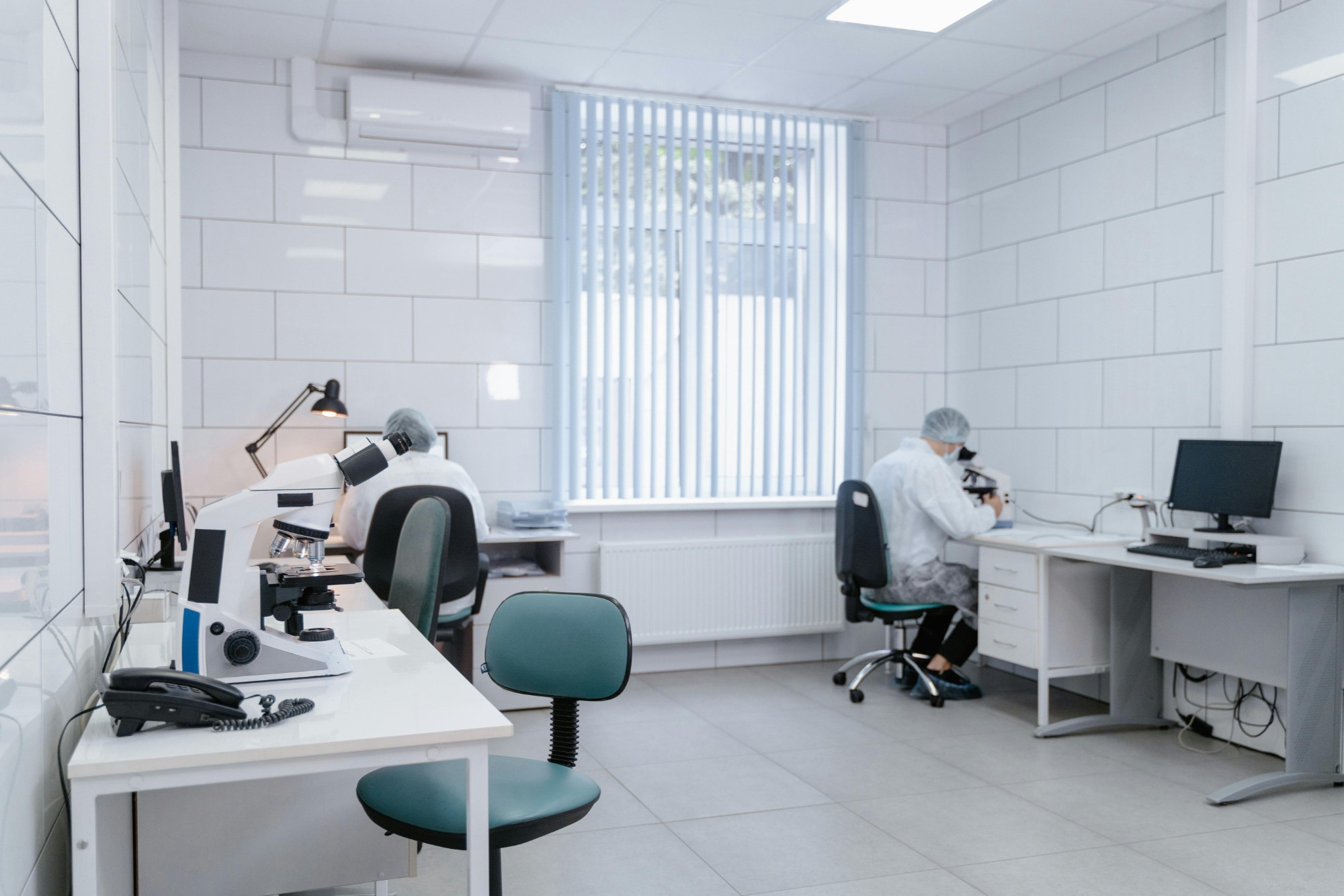 洛索洛芬钠与氟比洛芬凝胶贴膏风云：国采新规下，九典泰德迎喘息，化药贴膏爆款谁主沉浮？