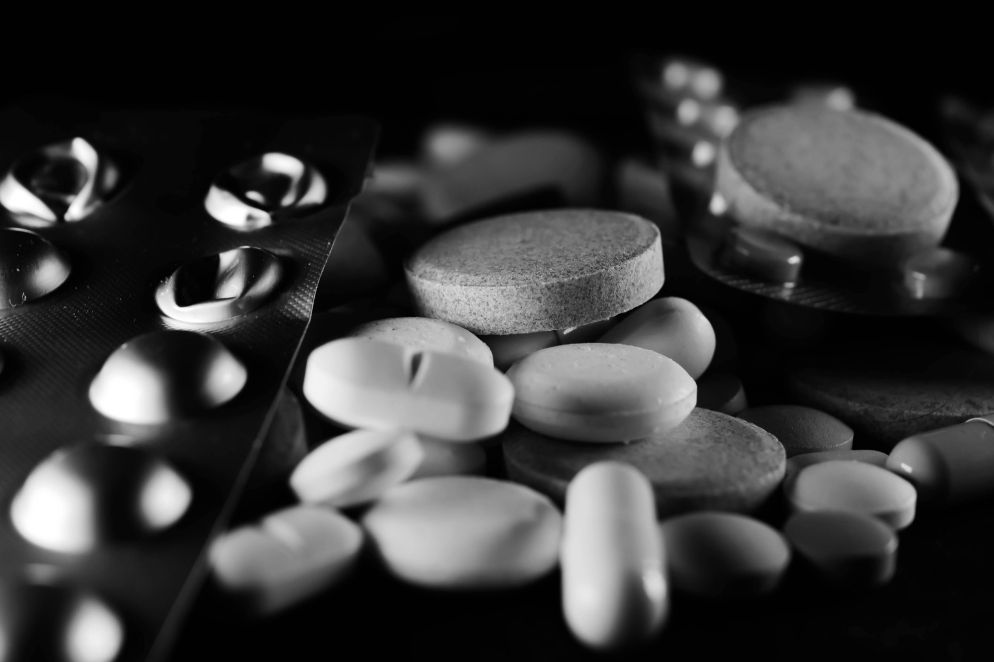 整合酶抑制剂多替拉韦钠片仿制药申请获受理，贝克生物等多家药企加速HIV药物布局