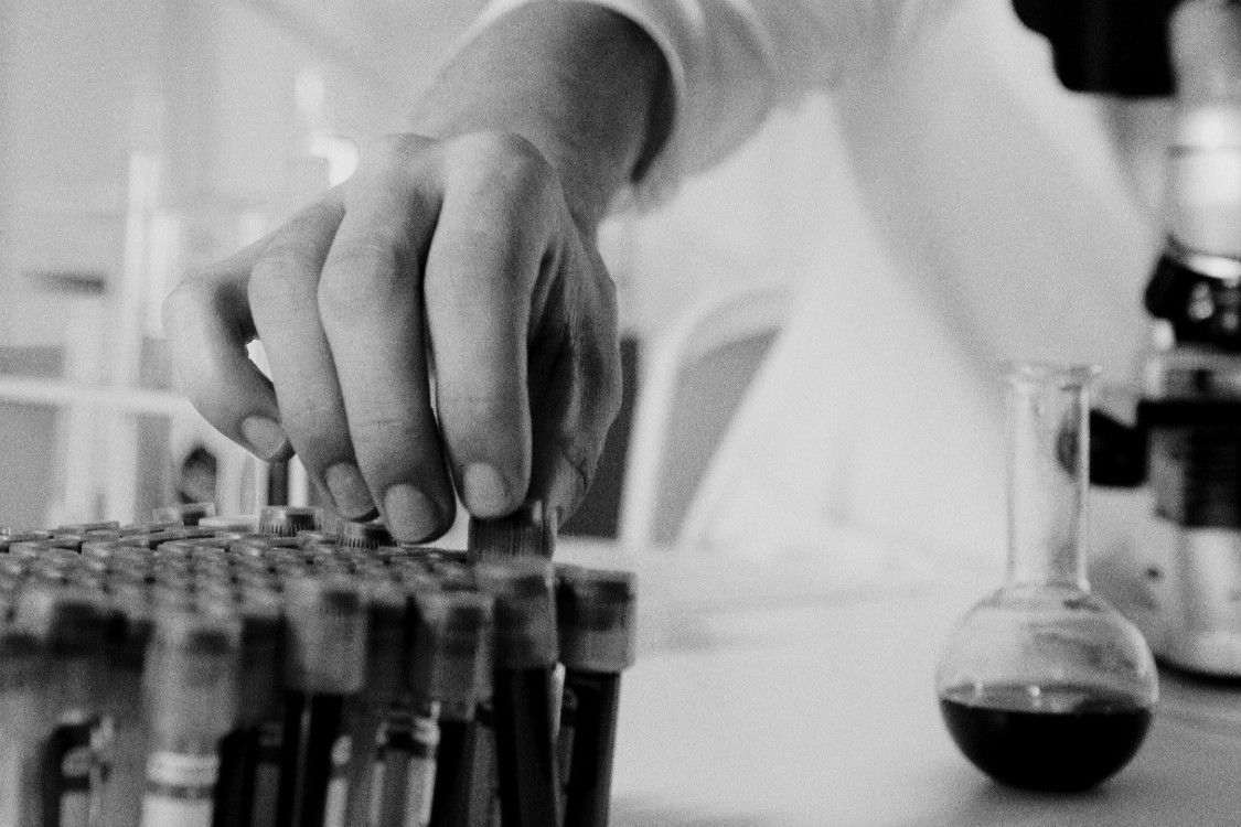 罗氏Columvi双抗疗法遭FDA质疑！Starglo试验美国样本不足，亚洲数据成焦点