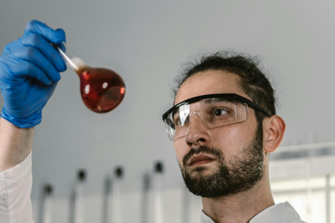 老牌药企加速布局，2024年超60亿元投资Biotech创新合作