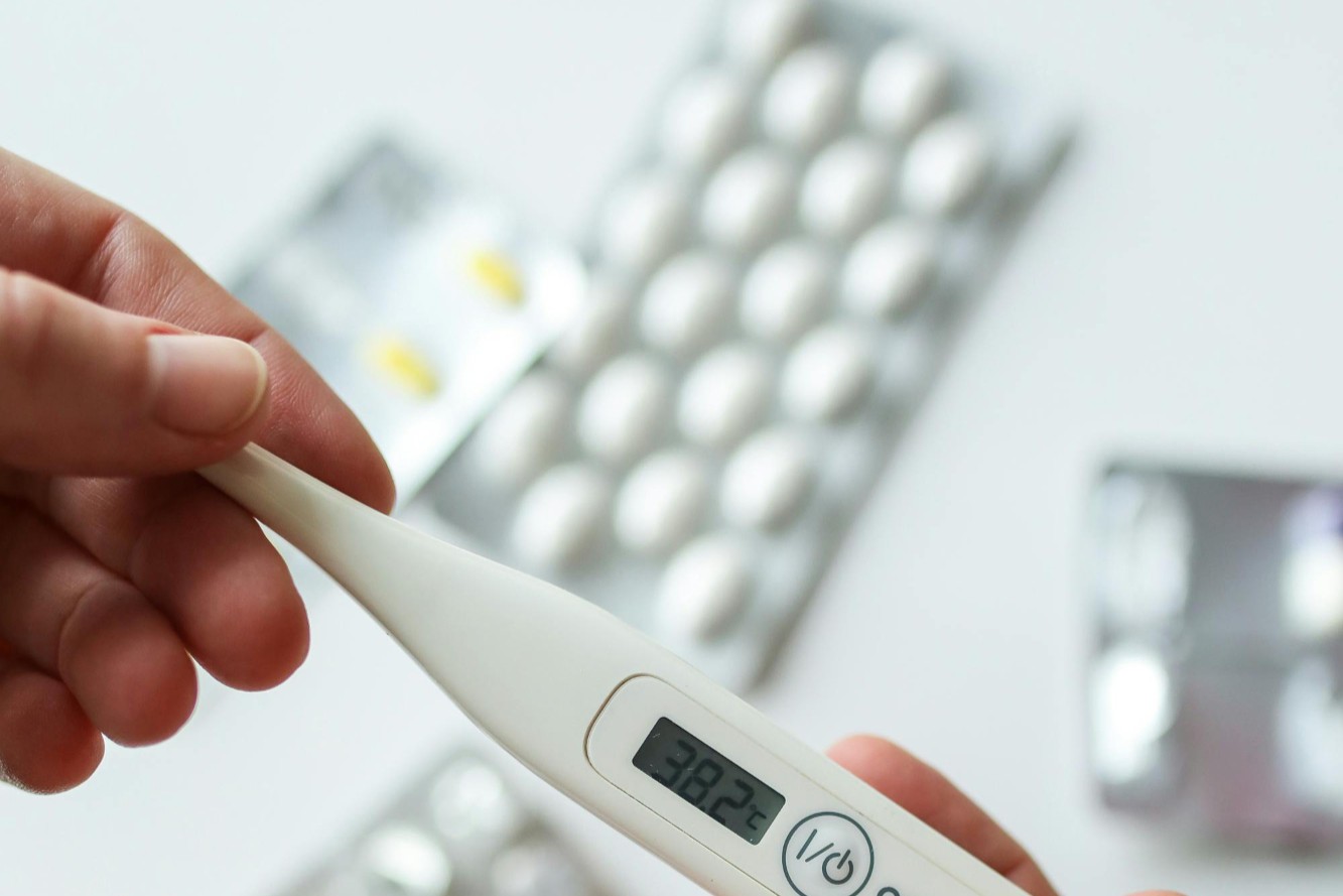 法国研究：揭示玻璃瓶装饮料微塑料污染超塑料瓶5-50倍，瓶盖涂层是罪魁祸首！