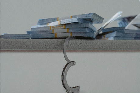 2026开年医保局连发通报：两起医药贿赂案涉及7家药企超160万元，揭秘带金销售隐蔽链与监管新招