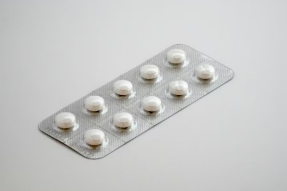 海思科1类新药HSK39297片新适应症获受理：“双靶点”补体抑制剂，国产三强竞速PNH赛道！