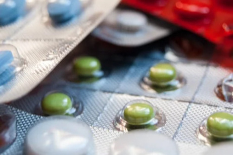 第十一批国采全面落地，药品价格治理提速！2026年规则优化、重点品种与全渠道管控深入展开