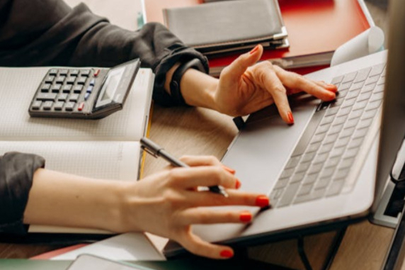 百亿疫苗龙头华兰疫苗迎“85后”安文珏掌舵，药二代群像下的接班潮与破局挑战