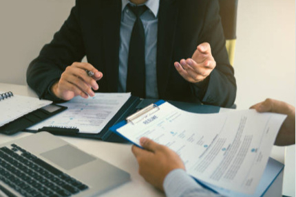 医疗回扣新政后：大批医院暂停项目支付，药企或迎法人变更潮