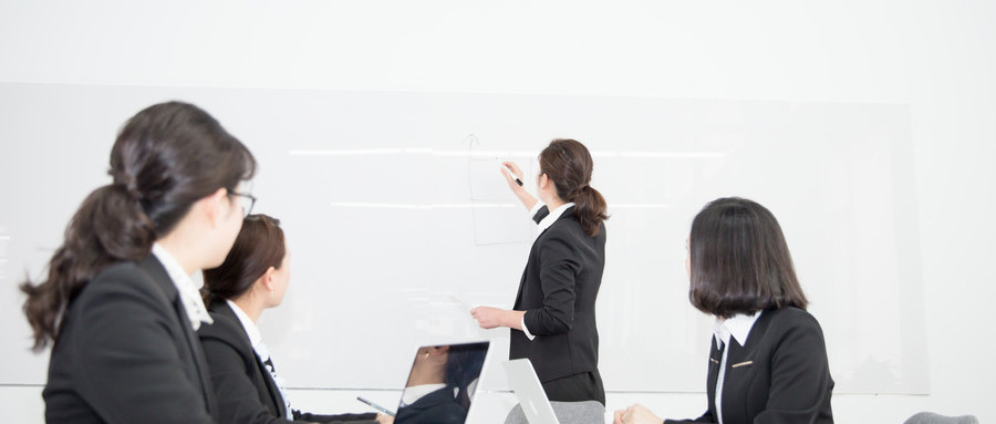 药品生命周期的合规管理与风险危机防范专题会议